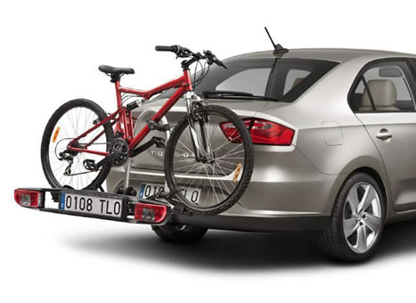 Towing bracket bicycle carrier