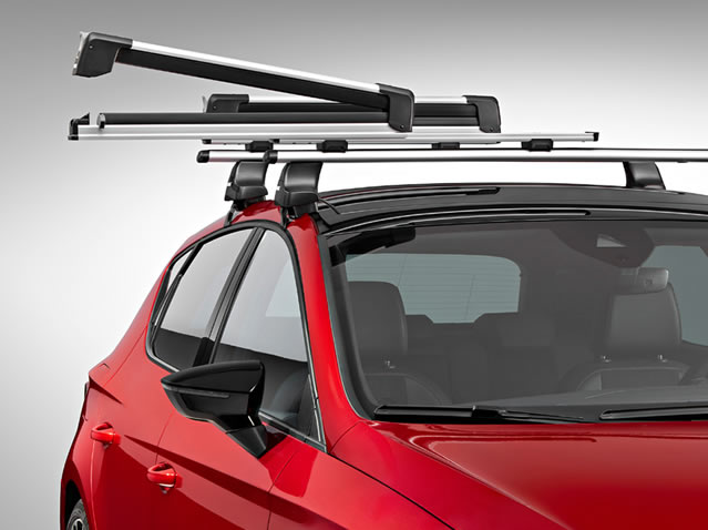 Extendable ski & snowboard rack