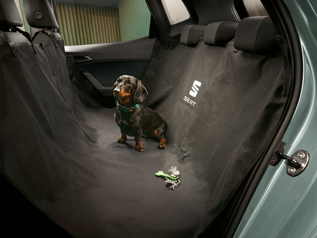 Protective seat cover for dogs