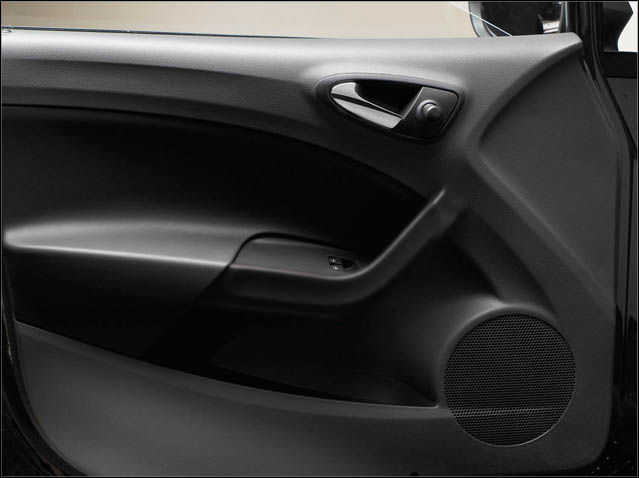 Piano black door trim kit (5d/ST)